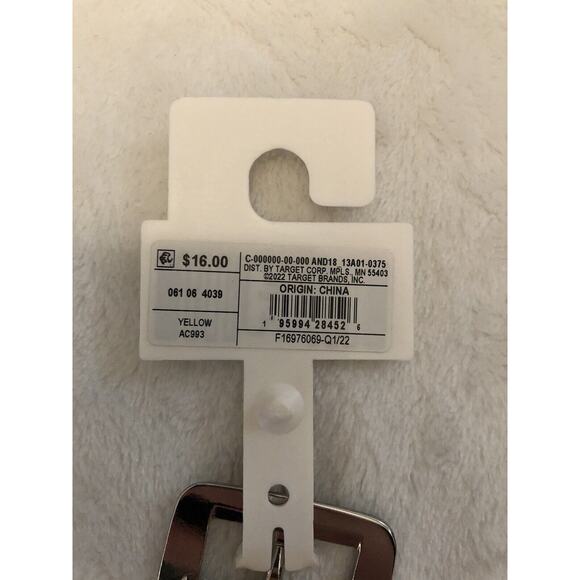 A New Day Womens Belt Small Pale Yellow Leather Chunky Center Bar Buckle NEW - Picture 2 of 9